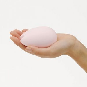 Stimulateur clitoridien Sakura Iroha, un concentré de technologie pour une stimulation du clitoris optimale. Vibrations puissantes et silicone très doux